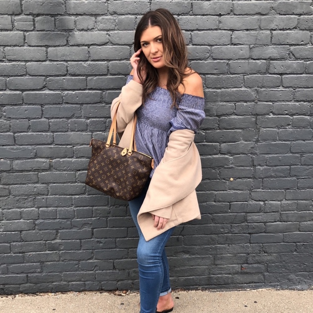 American Eagle Off the Shoulder Smocked Top